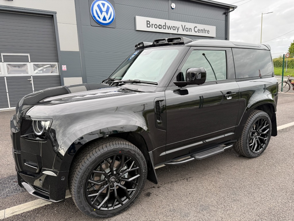 Land Rover Defender 90 D250 Hardtop S 3.0 Mhev In Santorini Black With Fr Black
