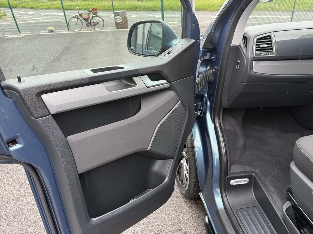 Volkswagen Caravelle 2.0 Tdi Bluemotion Tech Executive Mpv D Grey #16