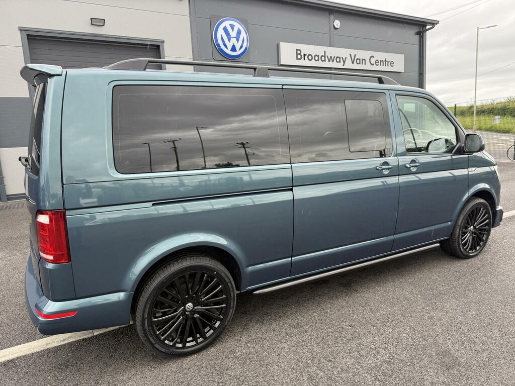 Volkswagen Caravelle Se Tdi 150 7 Speed Dsg Bluemotion Tech Se Mpv Green #2