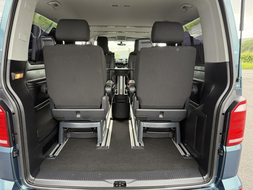 Volkswagen Caravelle Se Tdi 150 7 Speed Dsg Bluemotion Tech Se Mpv Green #4