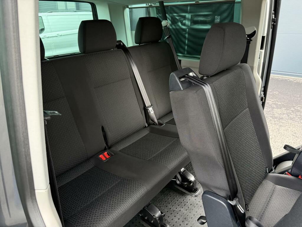 Volkswagen Transporter Shuttle 2.0 Tdi Bluemotion Tech S 150 7 Speed Dsg Lwb Grey #4