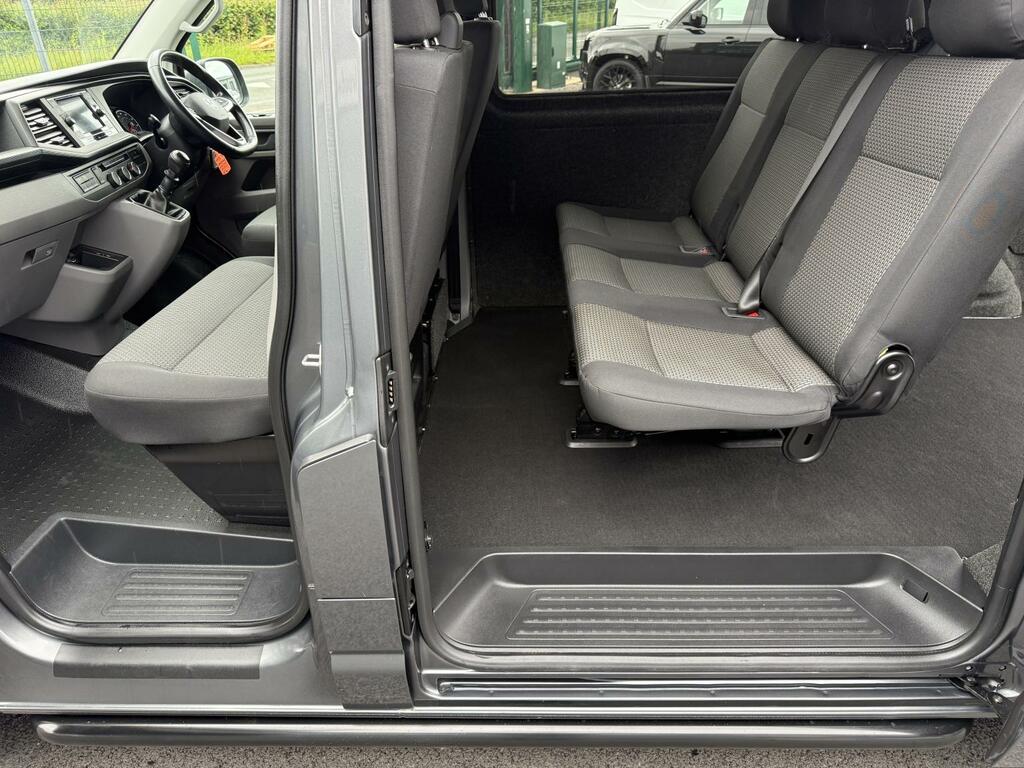 Volkswagen Transporter 2.0 Tdi 6 Seat Kombi Highline Sw Grey #4