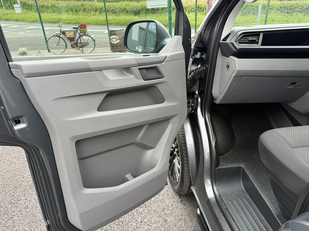 Volkswagen Transporter 2.0 Bitdi 204 Highline Kombi Van 4Motion Dsg 204 Grey #14