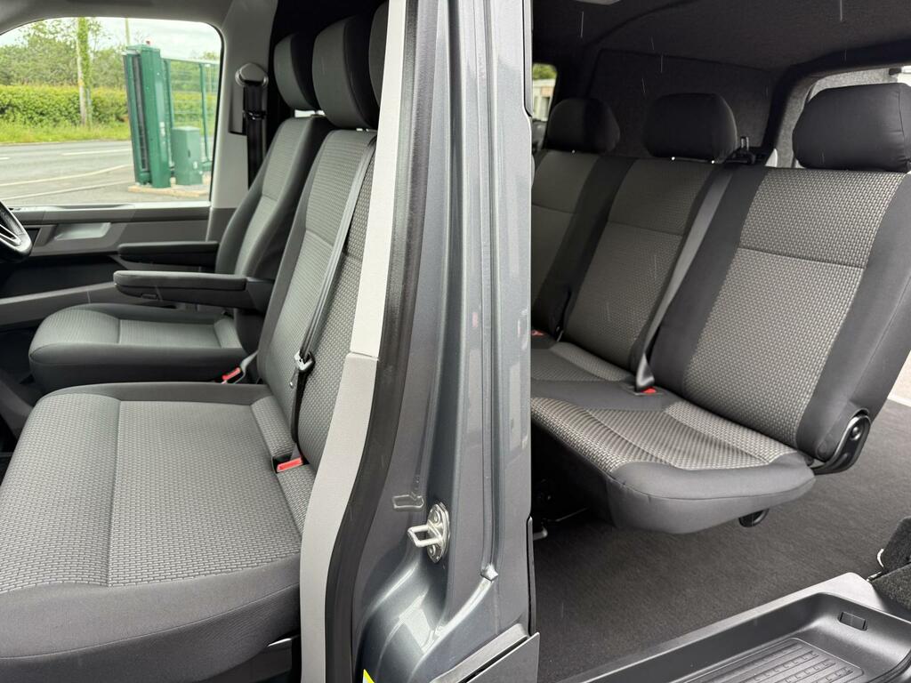 Volkswagen Transporter 2.0 Bitdi 204 Highline Kombi Van 4Motion Dsg 204 Grey #10
