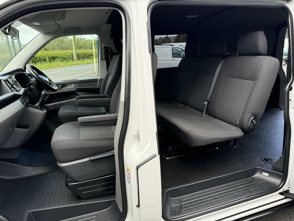 Volkswagen Transporter 2.0 Tdi 150 6 Speed 5 Seat Kombi White #4