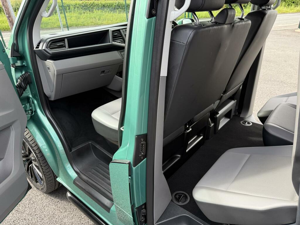Volkswagen Transporter Shuttle Se Grey #20