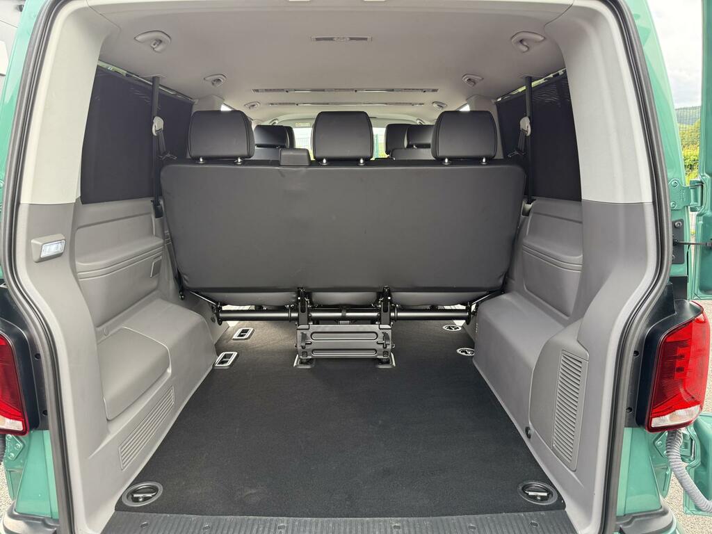 Volkswagen Transporter Shuttle 2.0 Tdi Se 150 7 Speed Dsg Lwb In Green #3