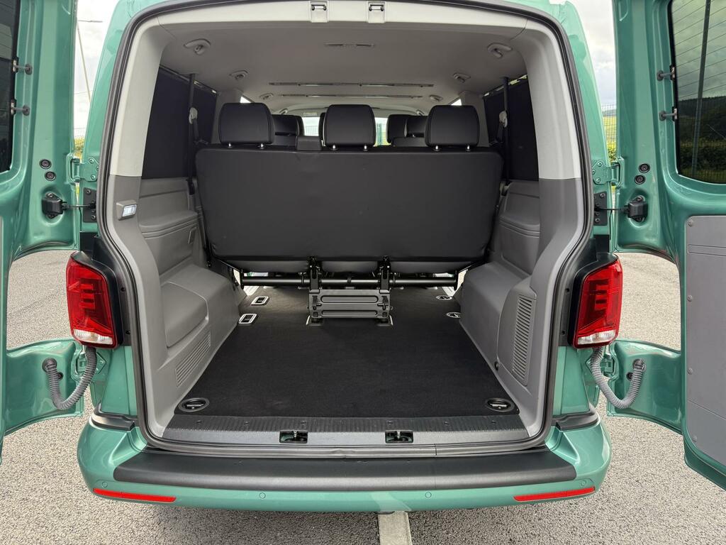 Volkswagen Transporter Shuttle Se Grey #15