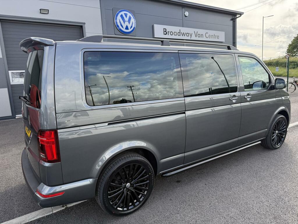 Volkswagen Transporter Shuttle 2.0 Tdi Se 150 7 Speed Dsg Lwb In Grey #4