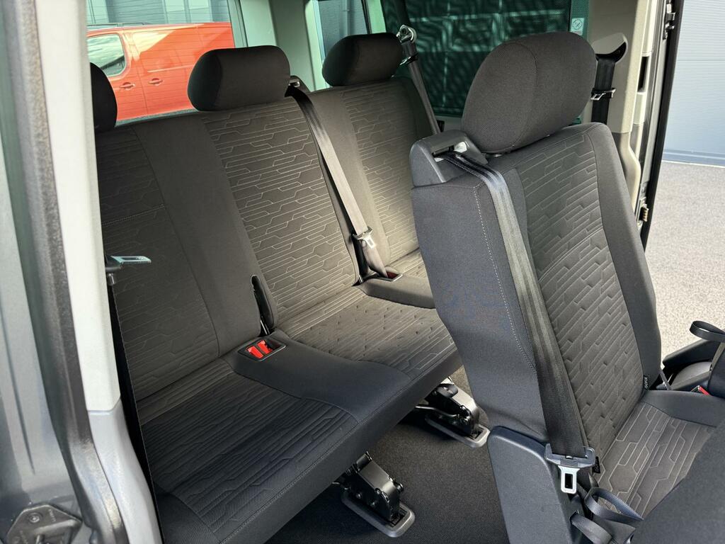 Volkswagen Transporter Shuttle 2.0 Tdi Se 150 7 Speed Dsg Lwb In Grey #3