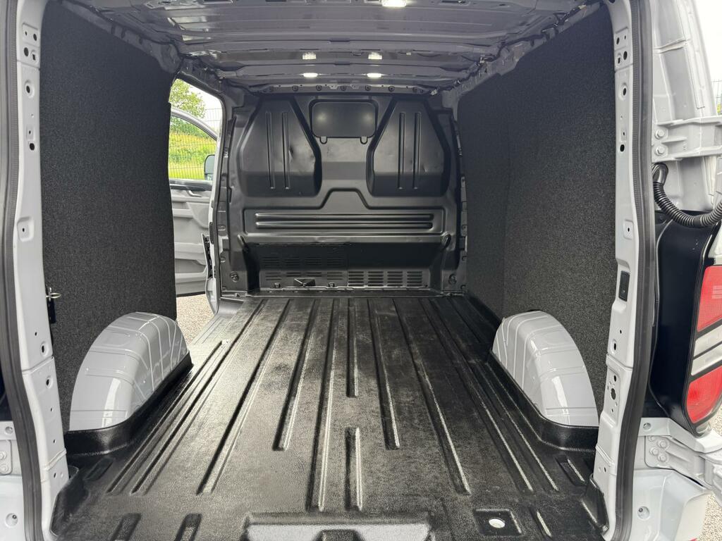 Ford Transit Custom 2.0 320 136 6 Speed Black Edition Ecoblue Limited Grey #4