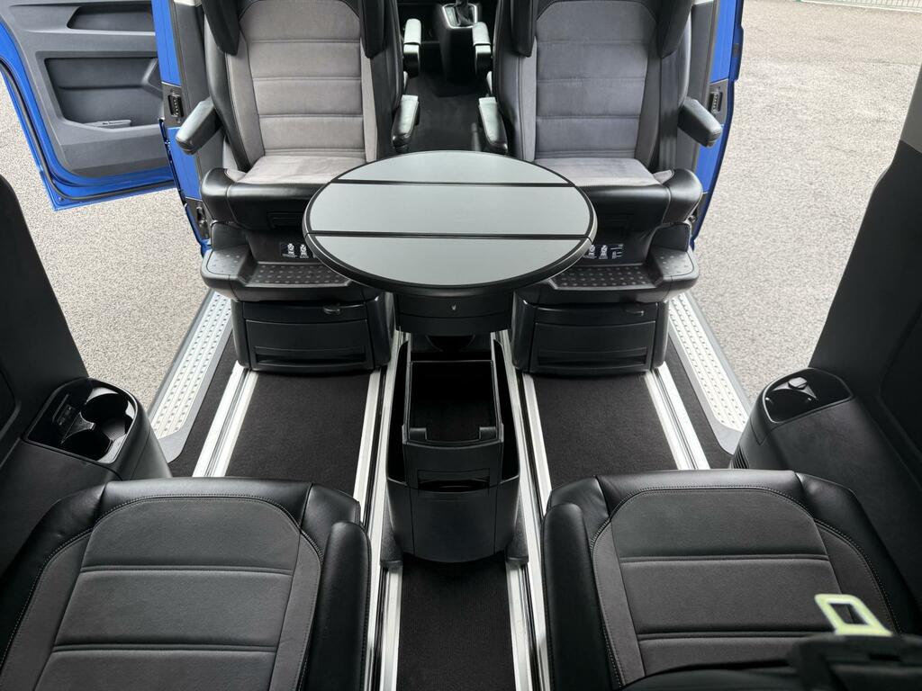 Volkswagen Caravelle Caravelle Executive Tdi Red #15