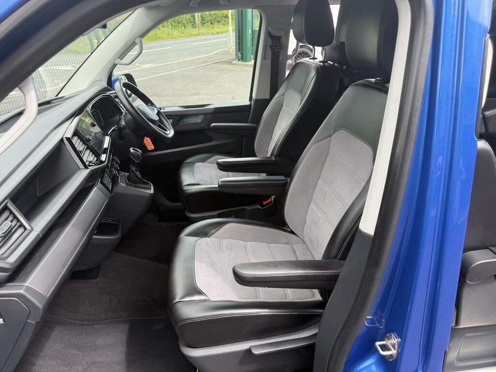 Volkswagen Caravelle Caravelle Executive Tdi Red #22