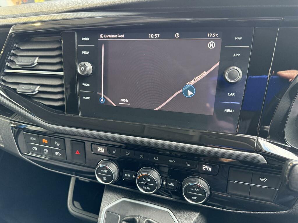 Volkswagen Caravelle Caravelle Executive Tdi Red #30