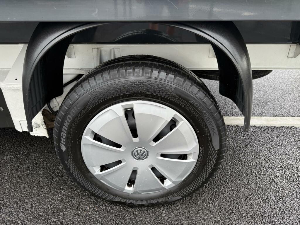 Volkswagen Transporter T32 Panel Van Highline Swb 150 Ps 2.0 Tdi 7Sp Dsg Black #21