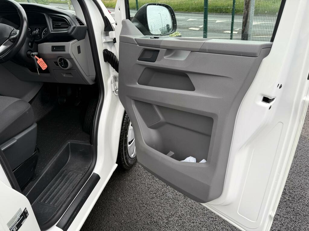 Volkswagen Transporter T32 Panel Van Highline Swb 150 Ps 2.0 Tdi 7Sp Dsg Black #11