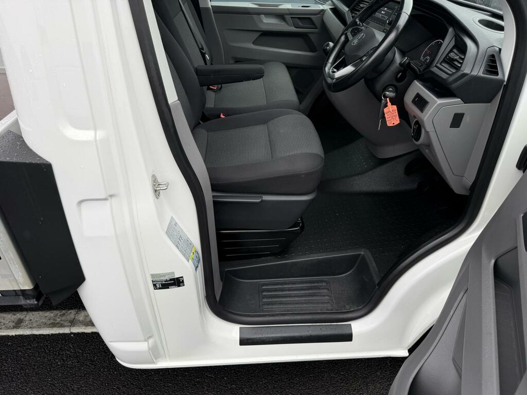 Volkswagen Transporter T32 Panel Van Highline Swb 150 Ps 2.0 Tdi 7Sp Dsg Black #13