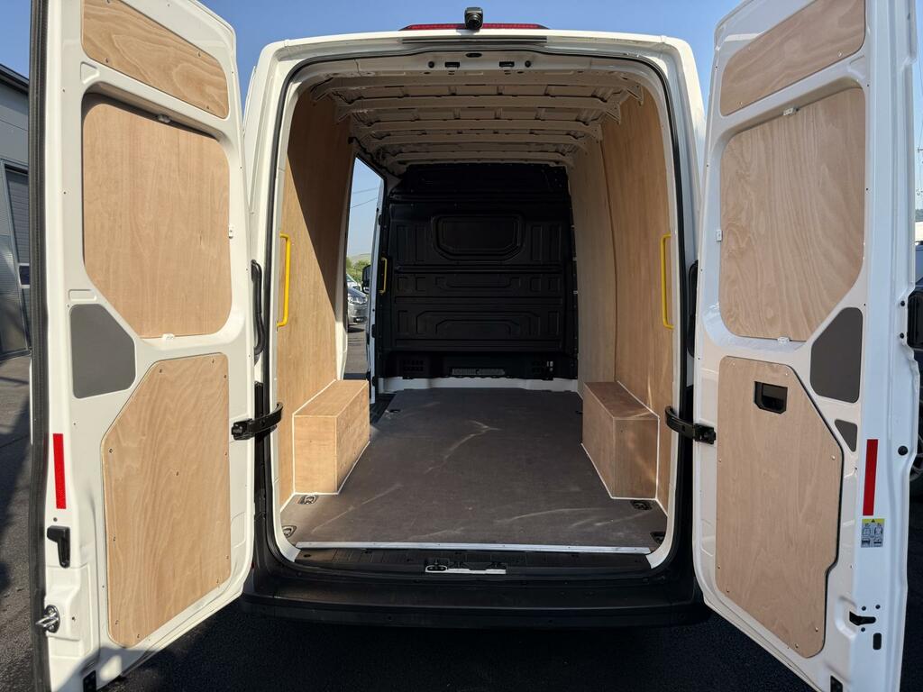 Volkswagen Crafter 2.0 Tdi 140Ps Commerce Plus High Roof Van White #14