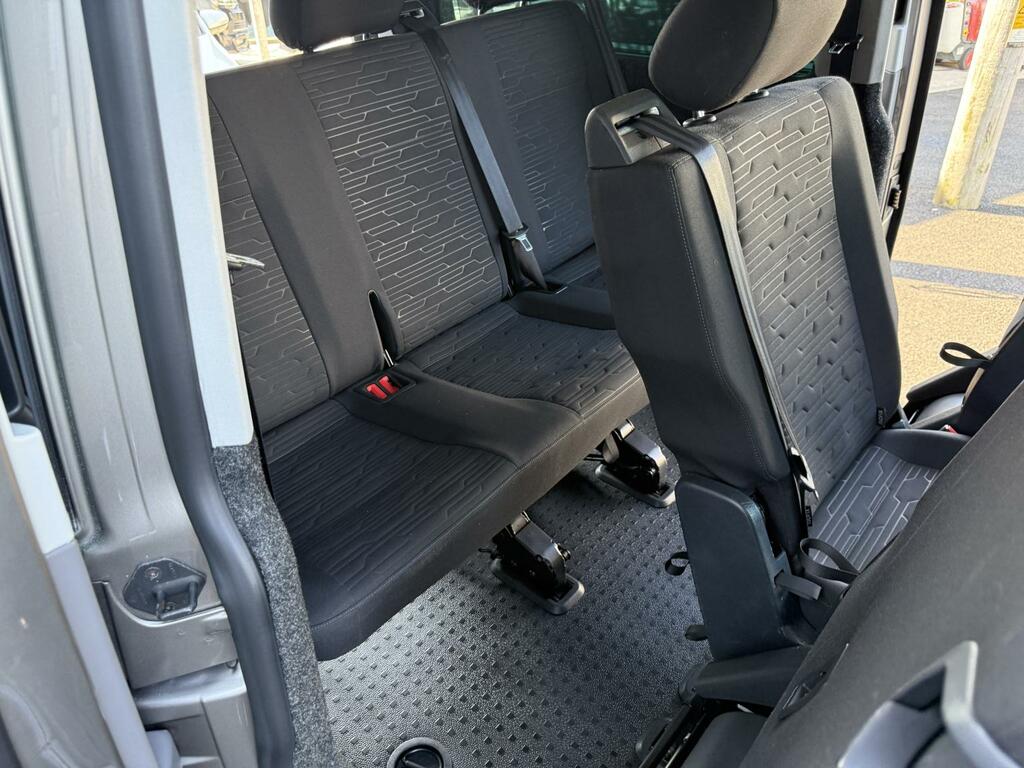 Volkswagen Transporter Shuttle 2.0 Tdi Se 150 7 Speed Dsg Lwb In Cham Beige #4