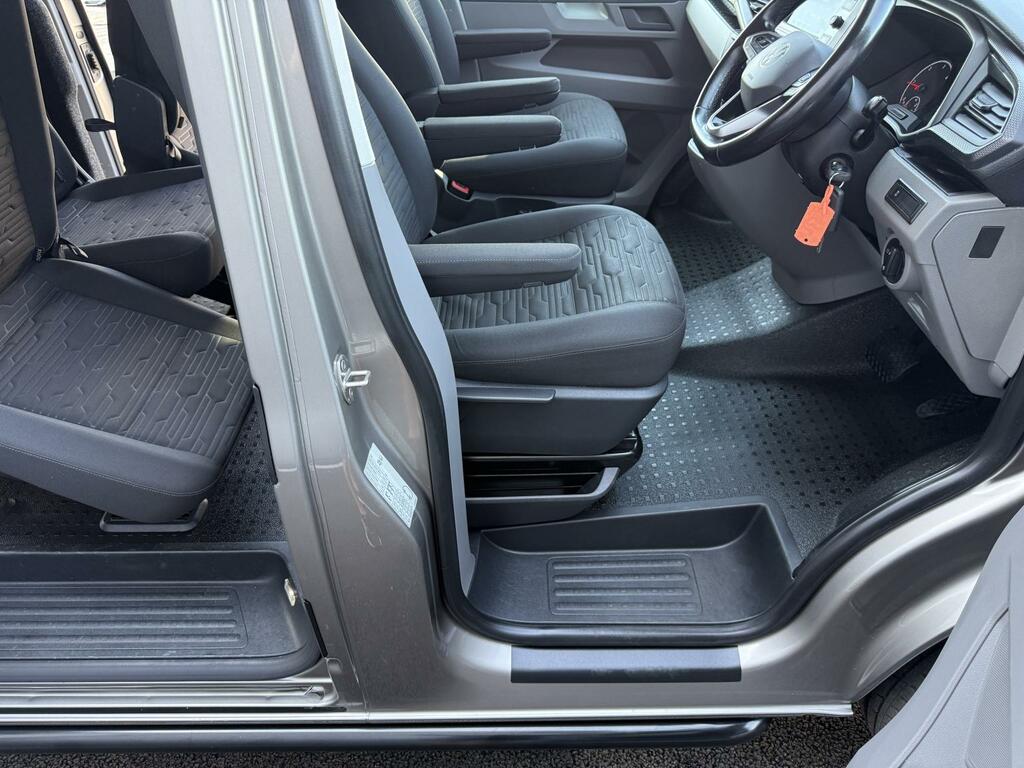 Volkswagen Transporter Shuttle Shuttle 2.0 Tdi Se Dsg Euro 6 150Ps Grey #22
