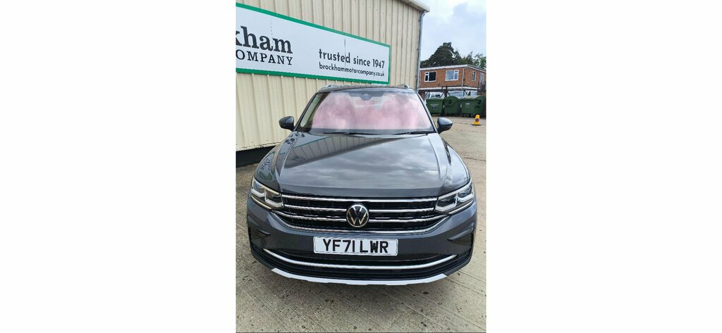Volkswagen Tiguan 2.0 Tdi Elegance Dsg Euro YF71LWR Grey #2