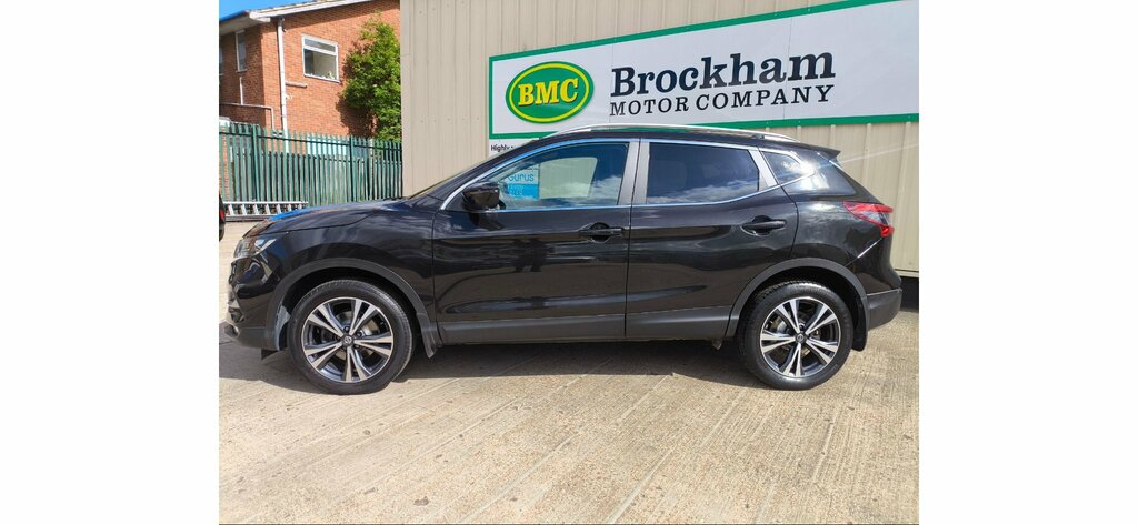 Nissan Qashqai 1.2 Dig-t N-connecta Euro 6 GY18CZD Black #3