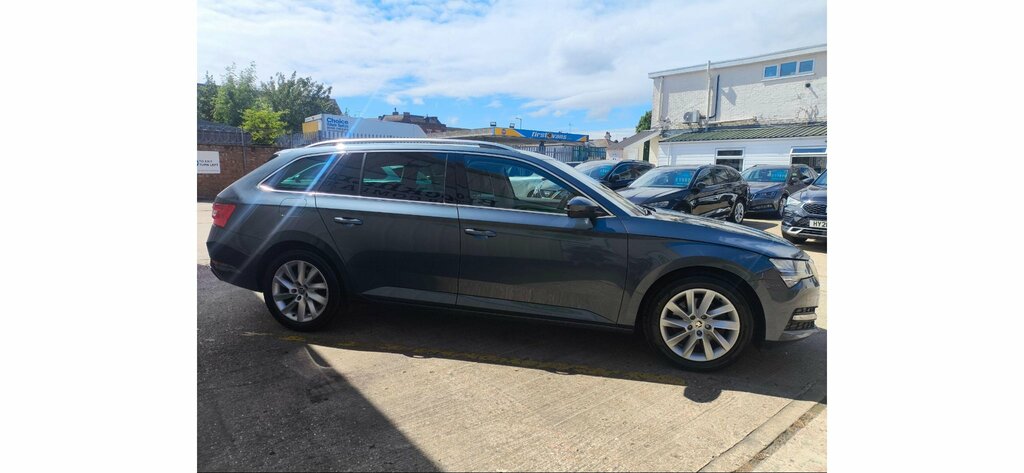 Skoda Superb 2.0 Tdi Se Technology Dsg Grey #2