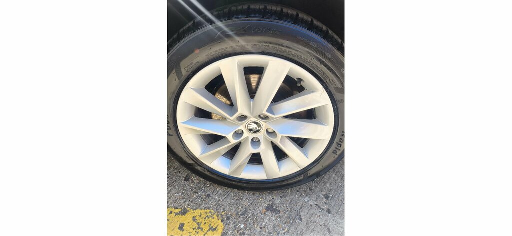 Skoda Superb 2.0 Tdi Se Technology Dsg Grey #5