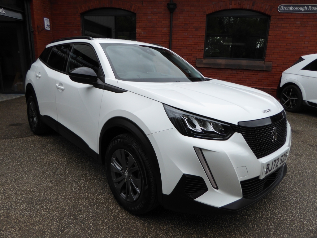 Peugeot 2008 1.2 Puretech S S Active Premium Plus T900KTM White #2