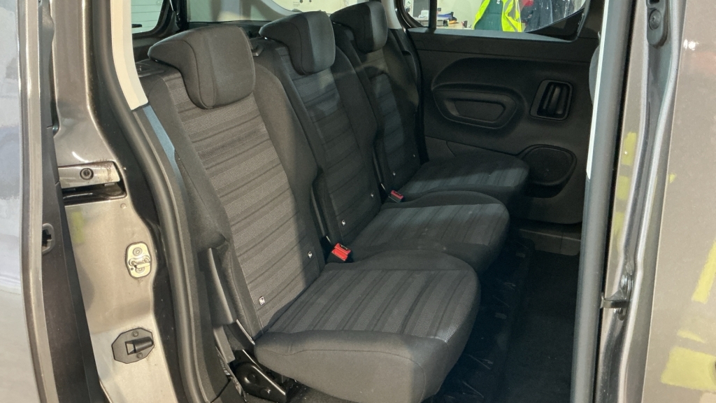 Vauxhall Combo Life 1.5 Turbo D Se Blue #8