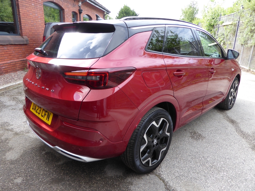 Vauxhall Grandland 1.2 Elite DA23CFN Red #3