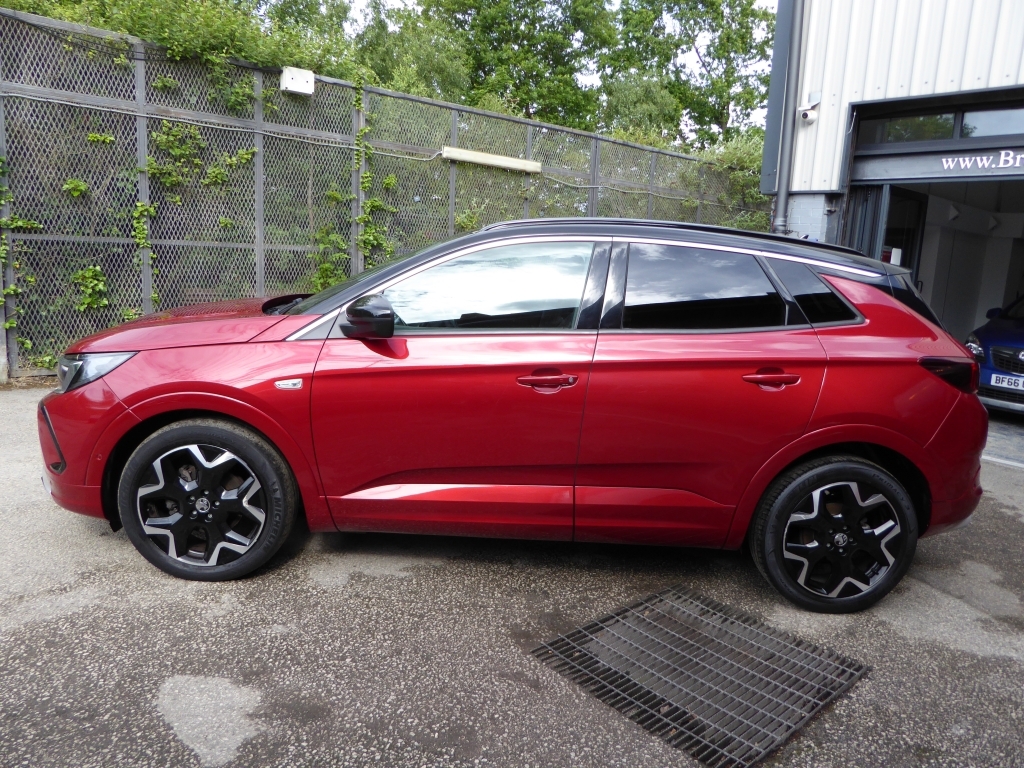 Vauxhall Grandland 1.2 Elite DA23CFN Red #5