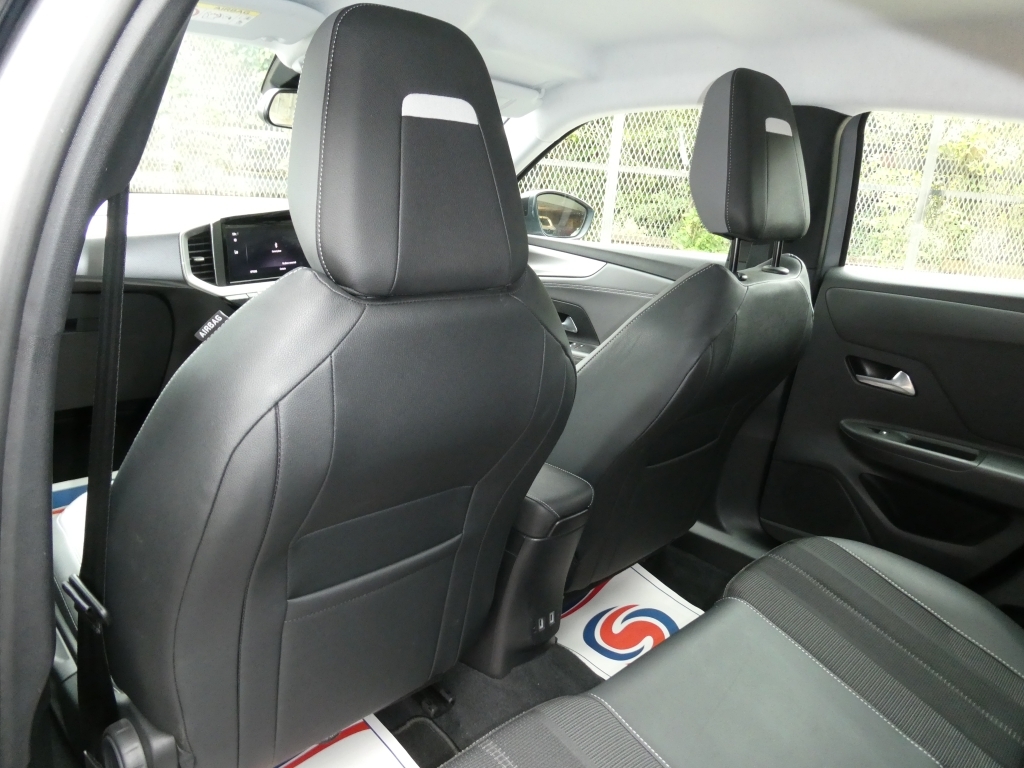 Vauxhall Mokka Elite Premium White #34