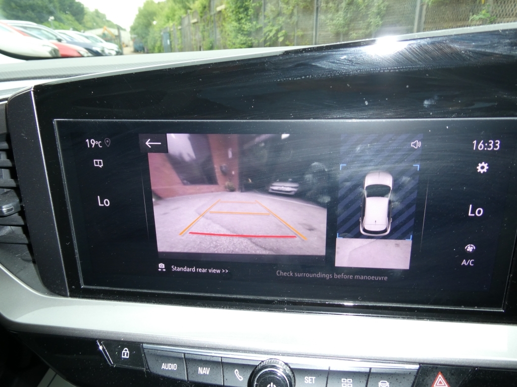 Vauxhall Mokka Elite Premium White #51