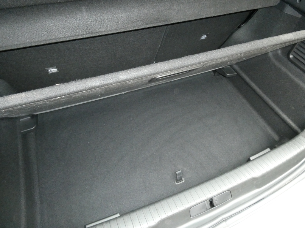 Vauxhall Mokka Elite Premium White #32