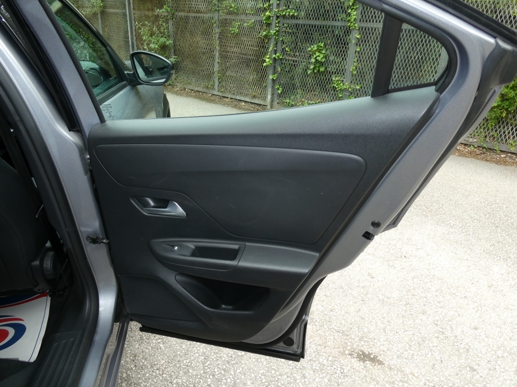 Vauxhall Mokka Elite Premium White #29