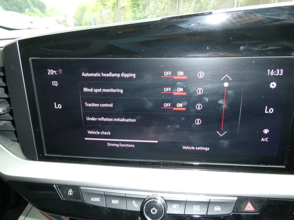 Vauxhall Mokka Elite Premium White #52
