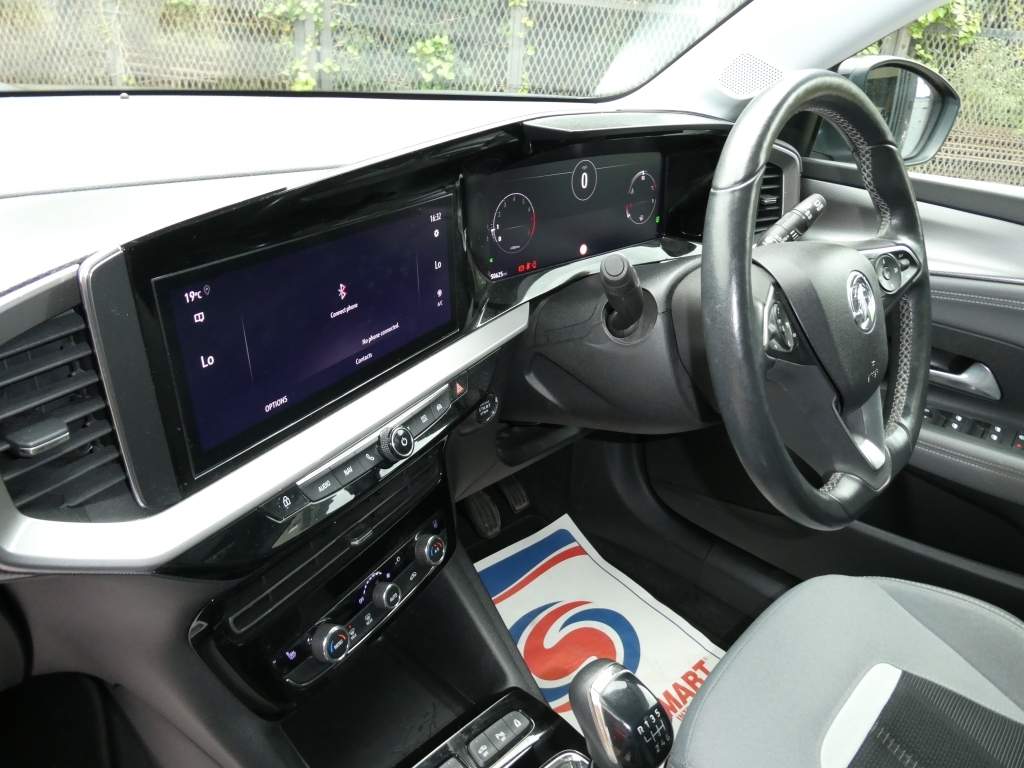 Vauxhall Mokka Elite Premium White #39