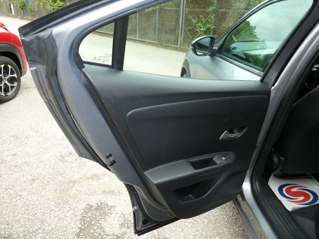 Vauxhall Mokka Elite Premium White #36