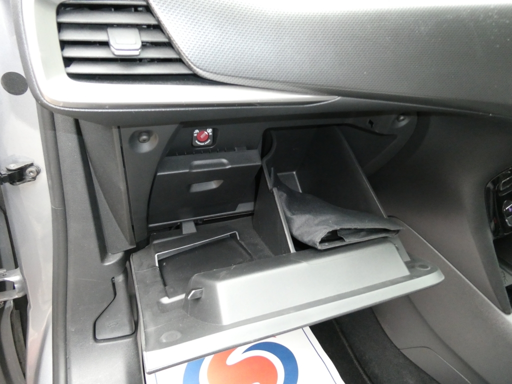 Vauxhall Mokka Elite Premium White #40