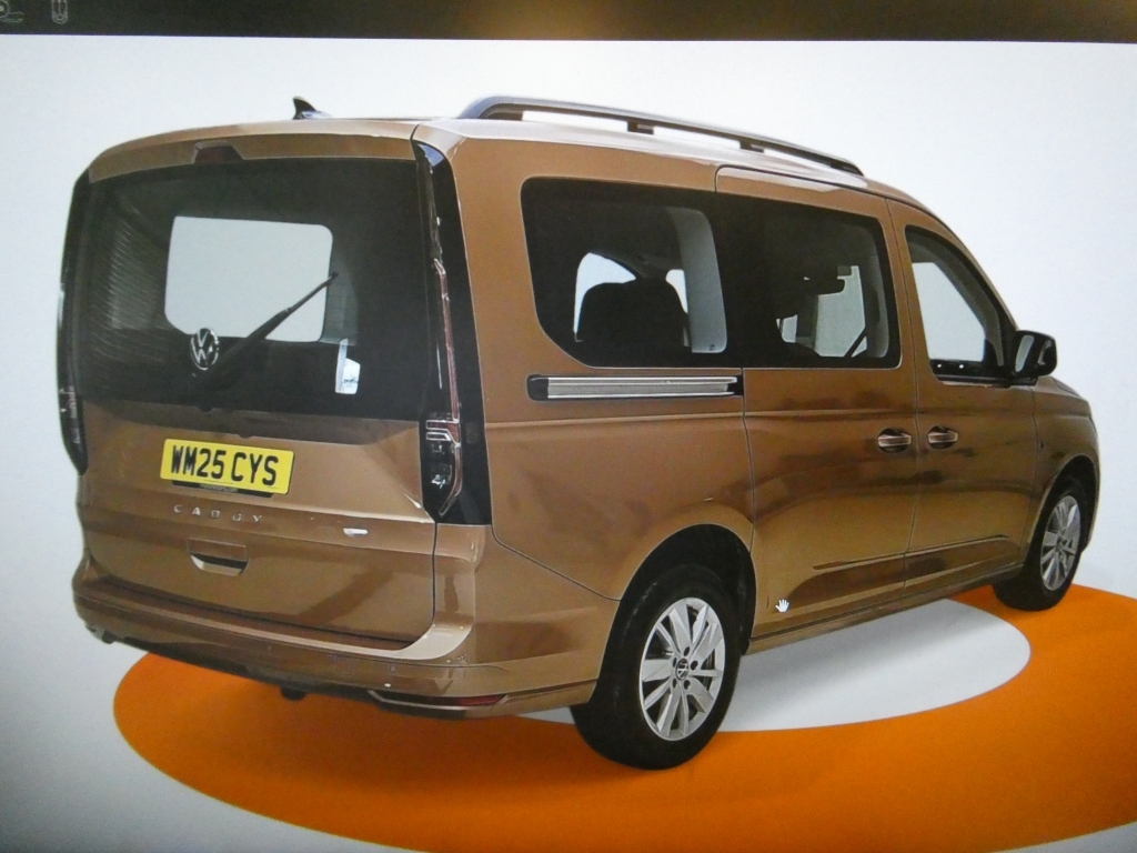Volkswagen Caddy Maxi Life 2.0 C20 Life Tdi Brown #3