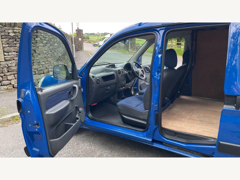 Peugeot Partner 1.6 Combi Escapade Hdi 89 Bhp Green #30