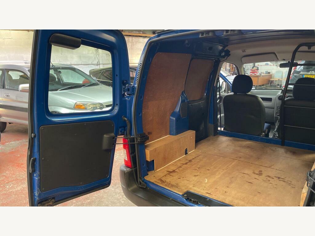 Peugeot Partner Combi 1.6 Hdi Escapade Blue #12