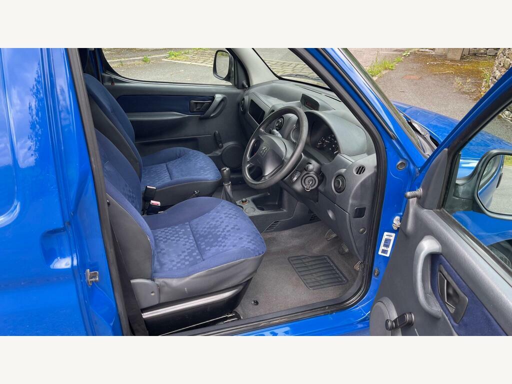 Peugeot Partner 1.6 Combi Escapade Hdi 89 Bhp Green #34