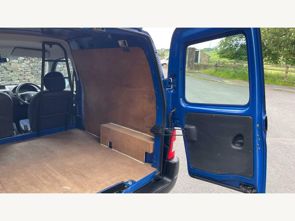 Peugeot Partner 1.6 Combi Escapade Hdi 89 Bhp Green #23