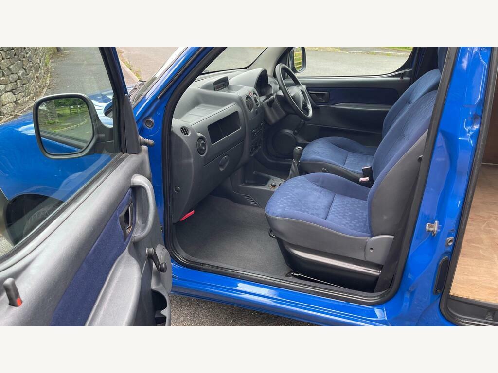 Peugeot Partner 1.6 Combi Escapade Hdi 89 Bhp Green #31