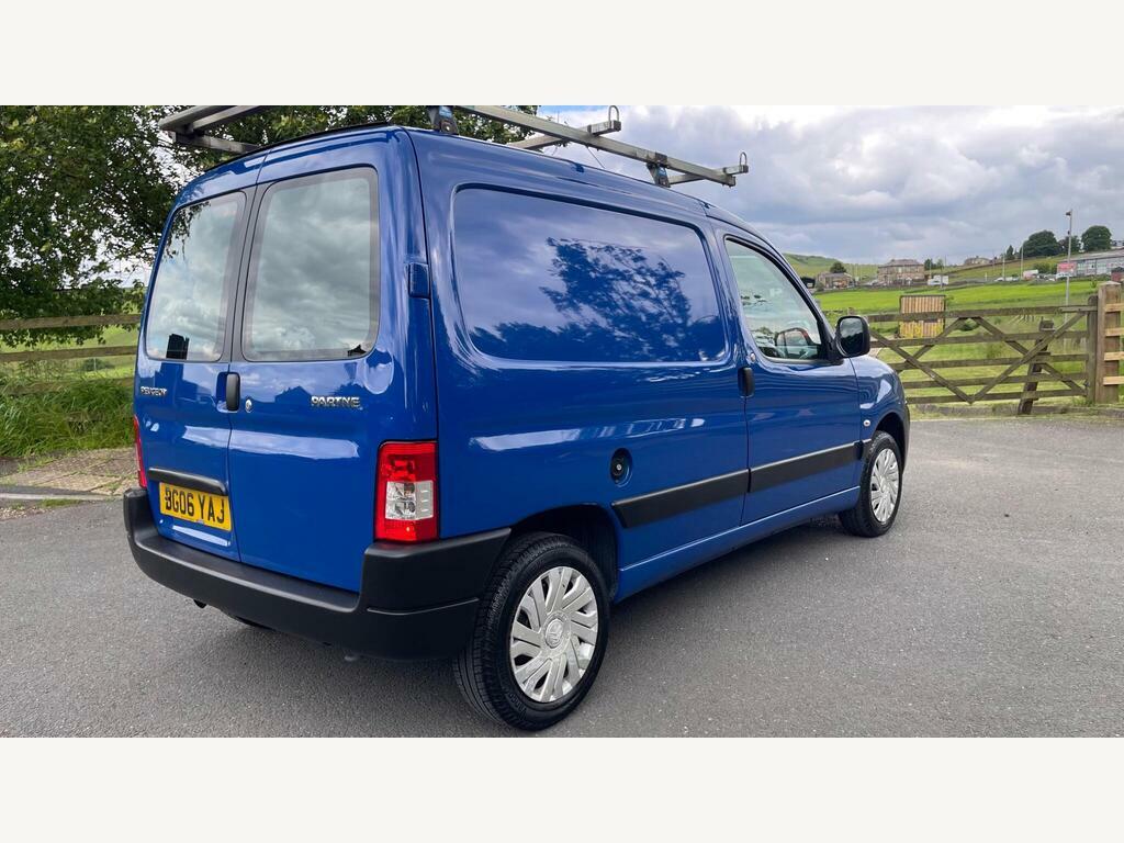 Peugeot Partner 1.6 Combi Escapade Hdi 89 Bhp Green #4
