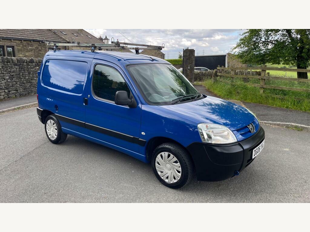 Peugeot Partner 1.6 Combi Escapade Hdi 89 Bhp Green #1
