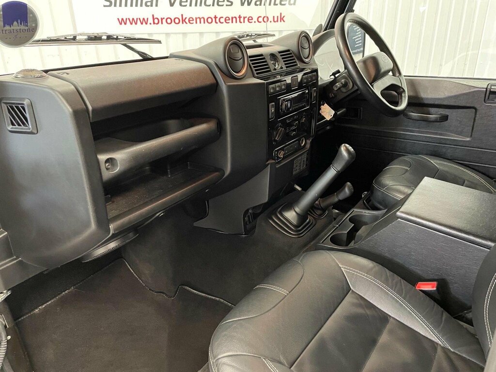 Land Rover Defender 90 Suv 2.2 Tdci Xs Station Wagon 4Wd Swb Euro 5 Black #3