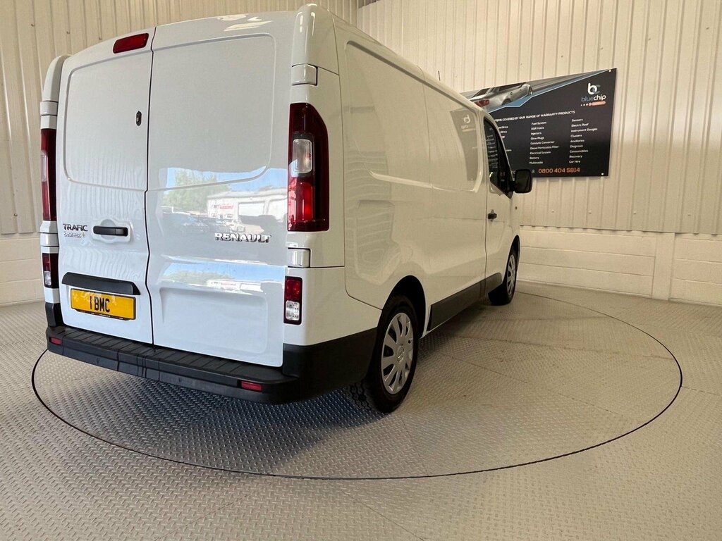 Renault Trafic Panel Van 1.6 Dci 27 Business Swb Standard Roof E SJ19UAU White #3